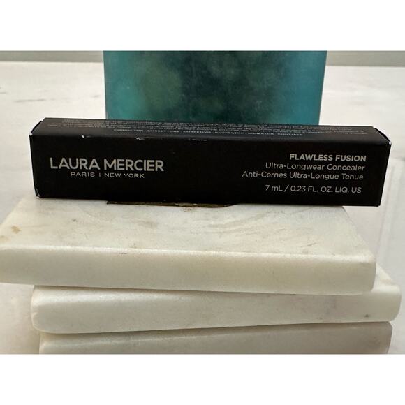 Laura Mercier NIB Flawless Fusion Ultra-Longwear Concealer 0.23 Fl Oz - 1C - Picture 1 of 4